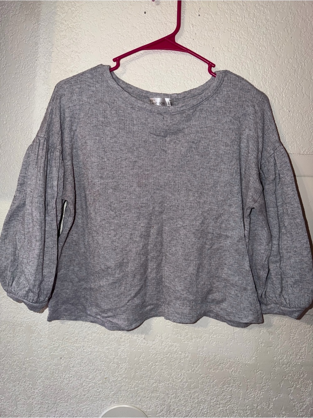 89th & Madison Gray Puff-Sleeve Ribbed Knit Top